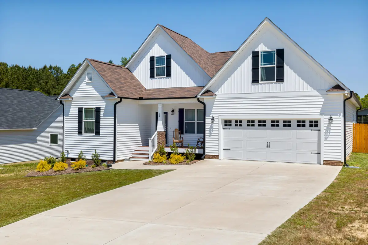 Two-story Georgia home with a new architectural shingle roof